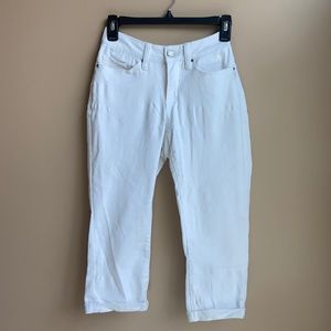 White Capris jeans
